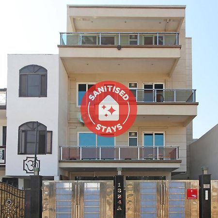 Oyo 8110 Nstay 31 Гургаон Екстериор снимка